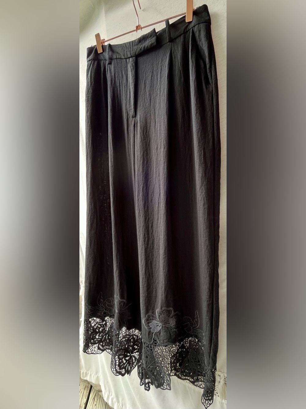 Zara Embroidery Trousers High Waist Embroidery Floral Zip up Black Medium NWT - Picture 10 of 12